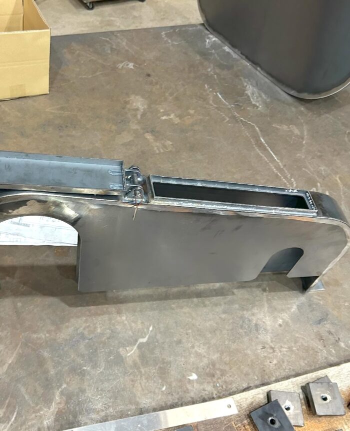 チェーンカバー